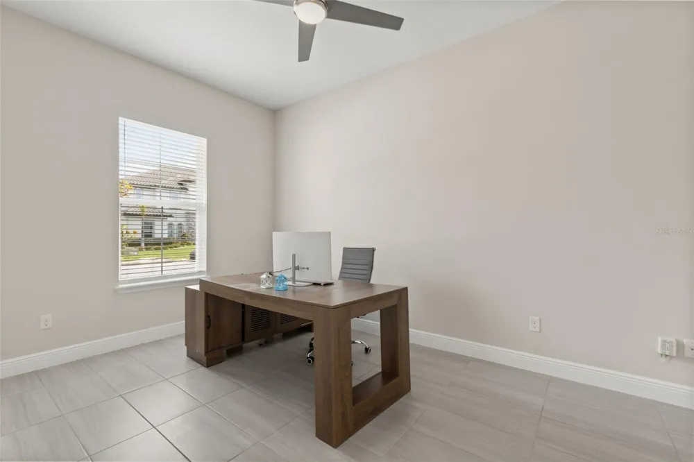 8373 LUDINGTON CIRCLE Orlando, FL 32836