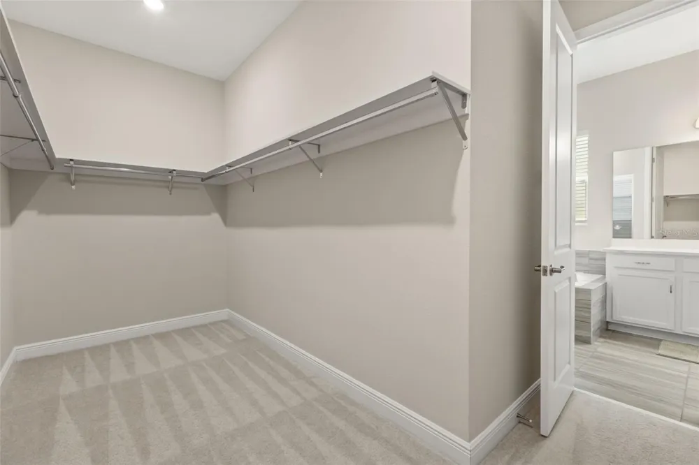 8373 LUDINGTON CIRCLE Orlando, FL 32836