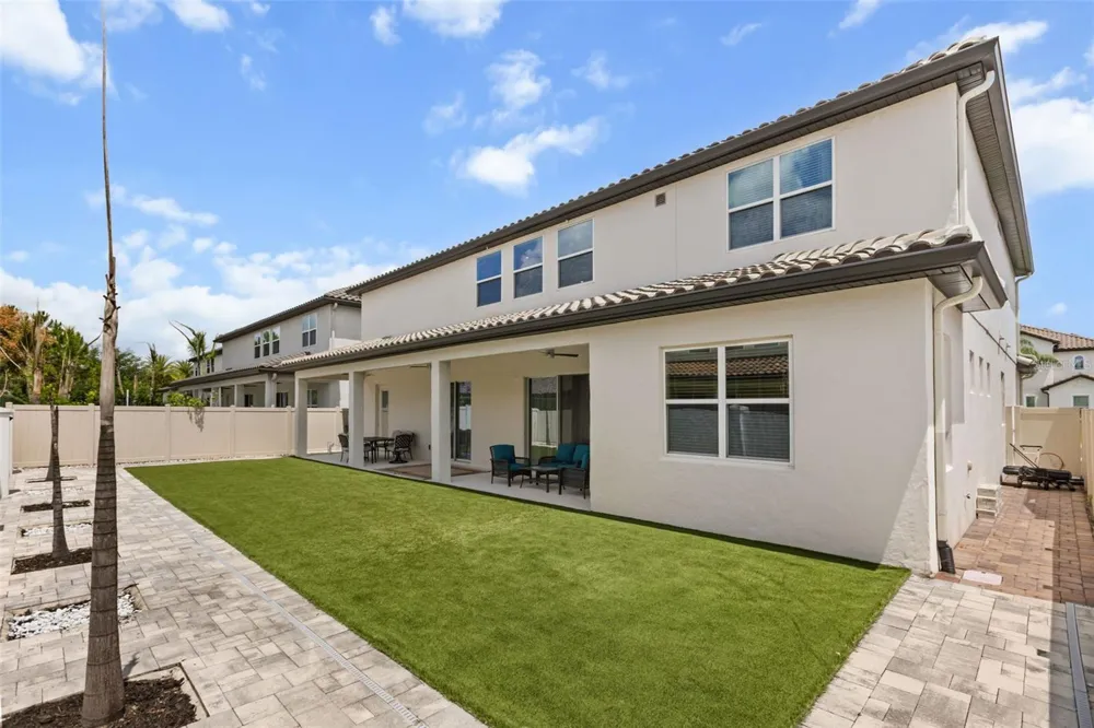8373 LUDINGTON CIRCLE Orlando, FL 32836