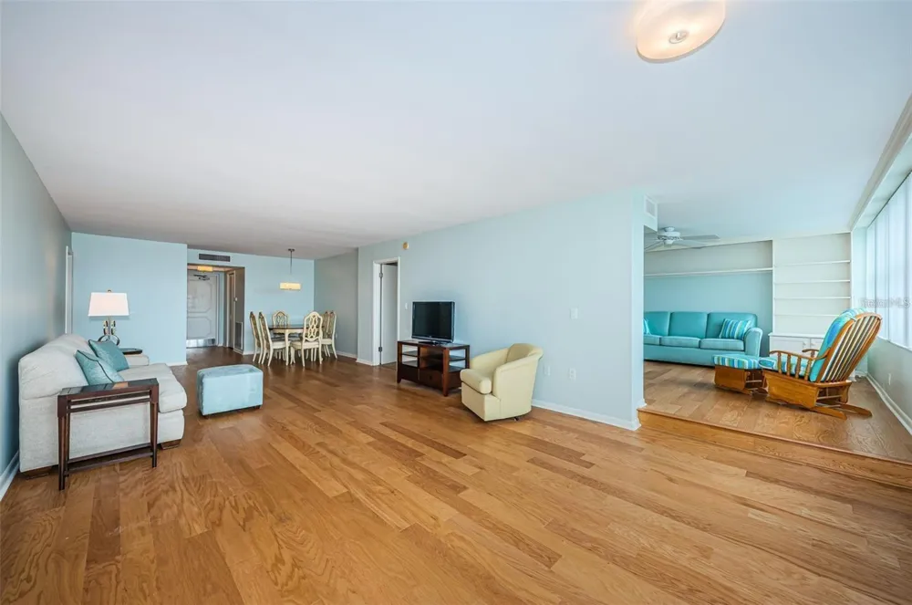 5130 BRITTANY DRIVE S #202 St Petersburg, FL 33715