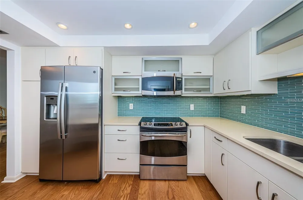 5130 BRITTANY DRIVE S #202 St Petersburg, FL 33715