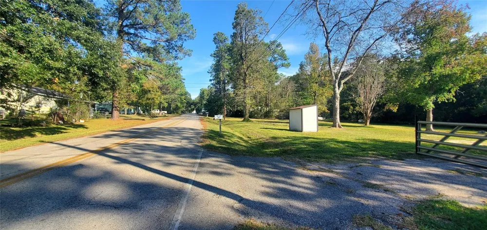 302 Waterfall Drive Huffman, TX 77336