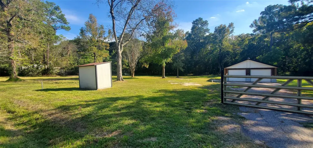 302 Waterfall Drive Huffman, TX 77336
