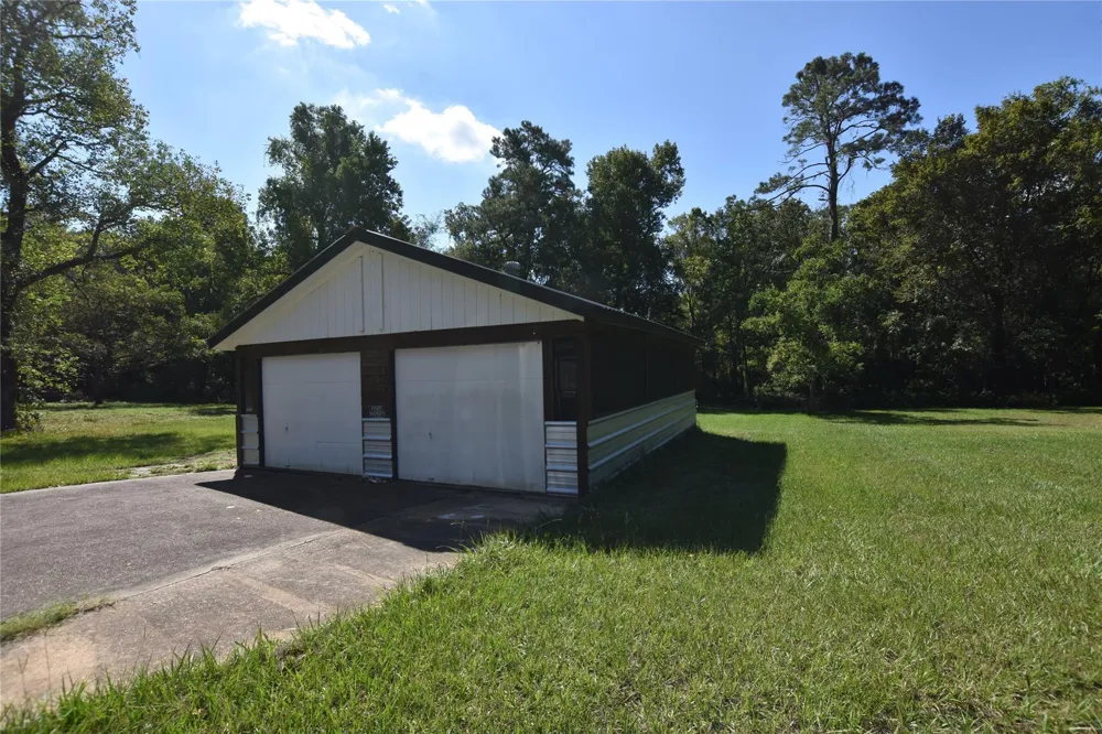 302 Waterfall Drive Huffman, TX 77336