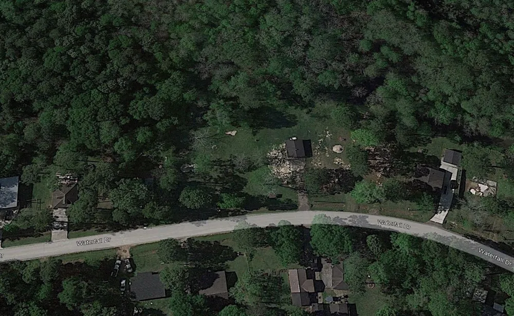 302 Waterfall Drive Huffman, TX 77336