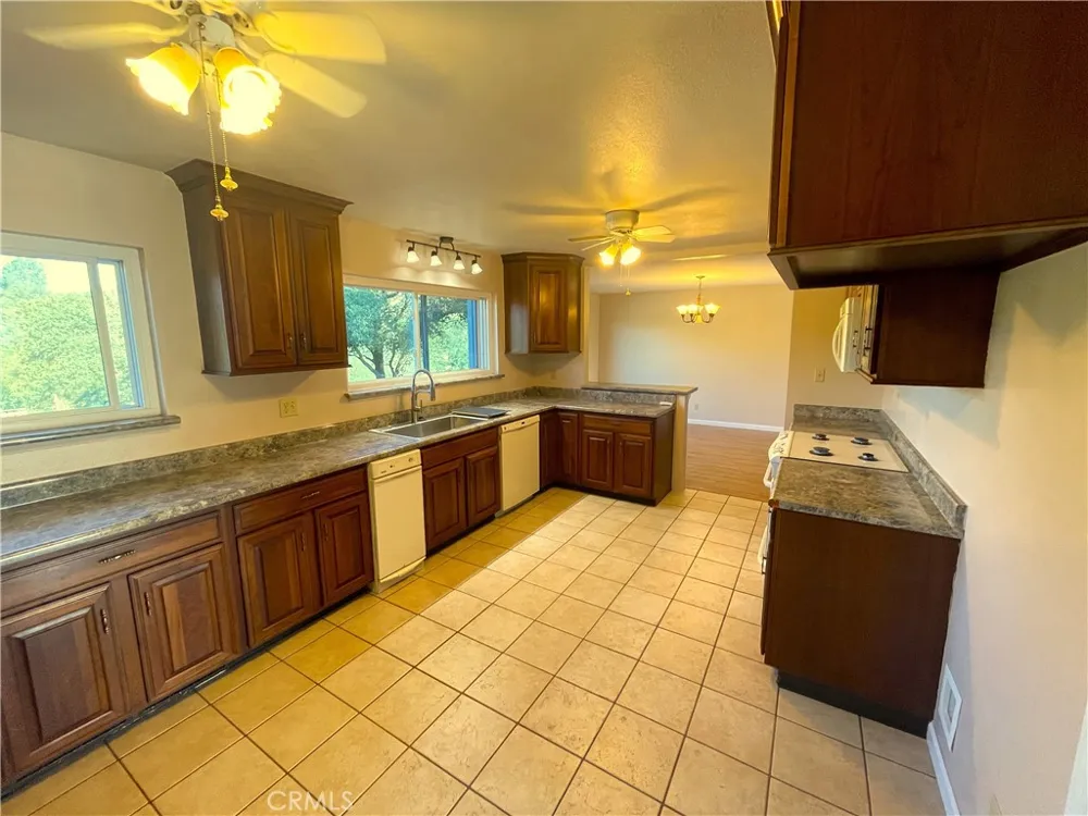 4779 Mark Lee Mariposa, CA 95338
