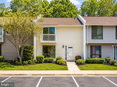 28 WEDGEDALE DRIVE