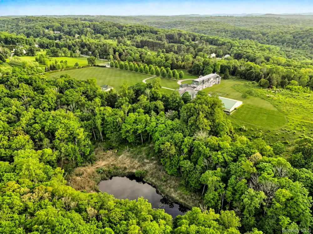 Address Not Shown Bedford Corners, NY 10549