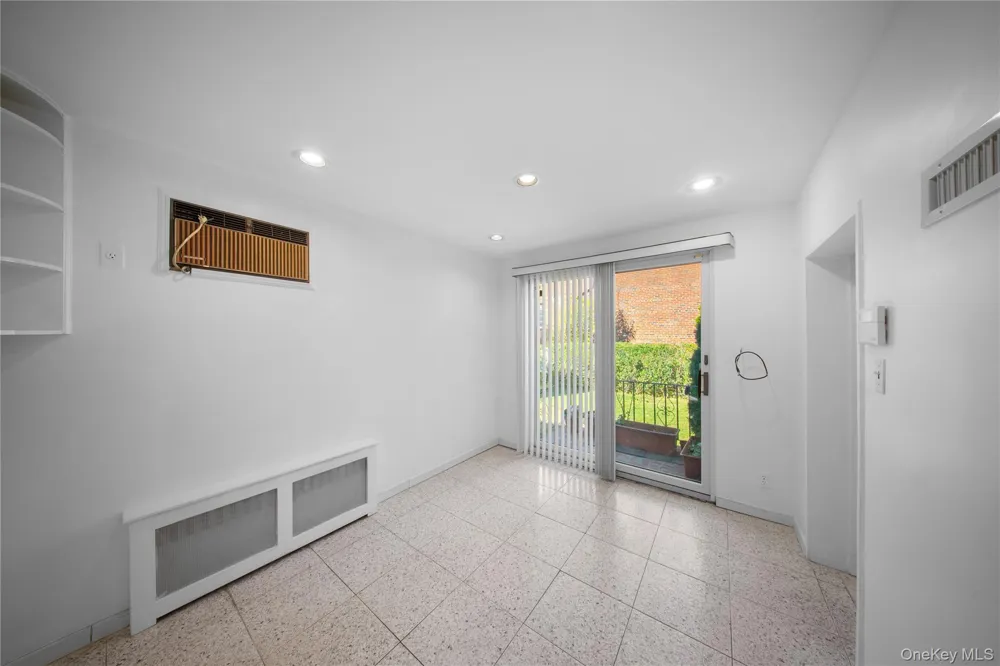 6954 Dartmouth Street Forest Hills, NY 11375