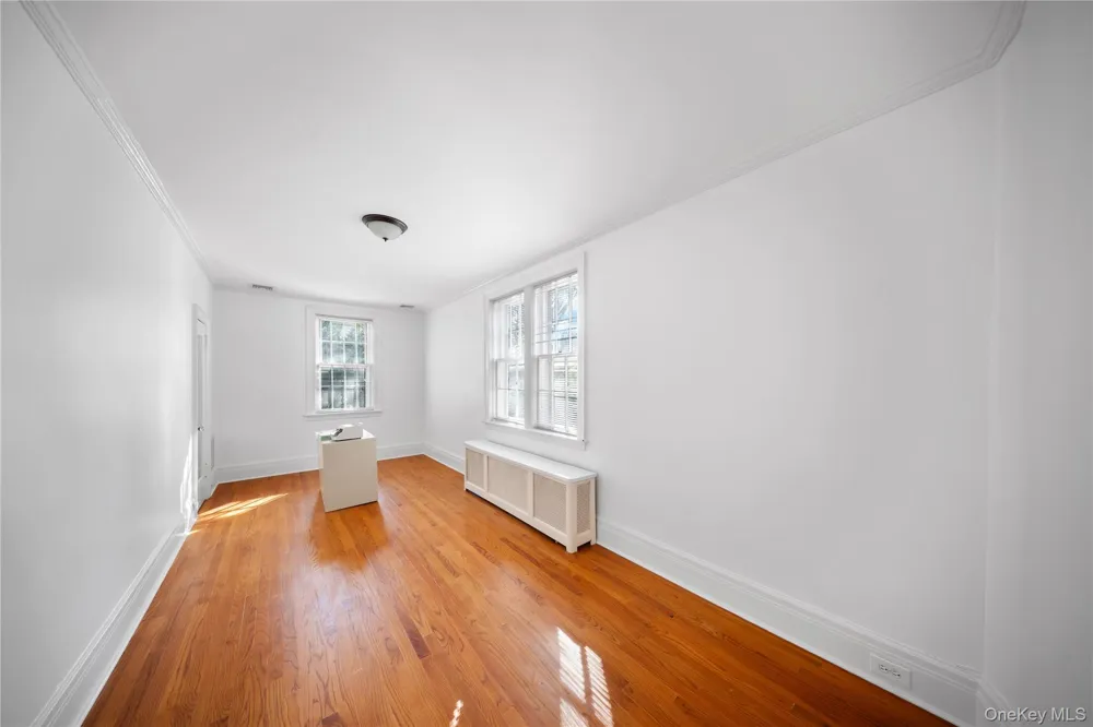 6954 Dartmouth Street Forest Hills, NY 11375