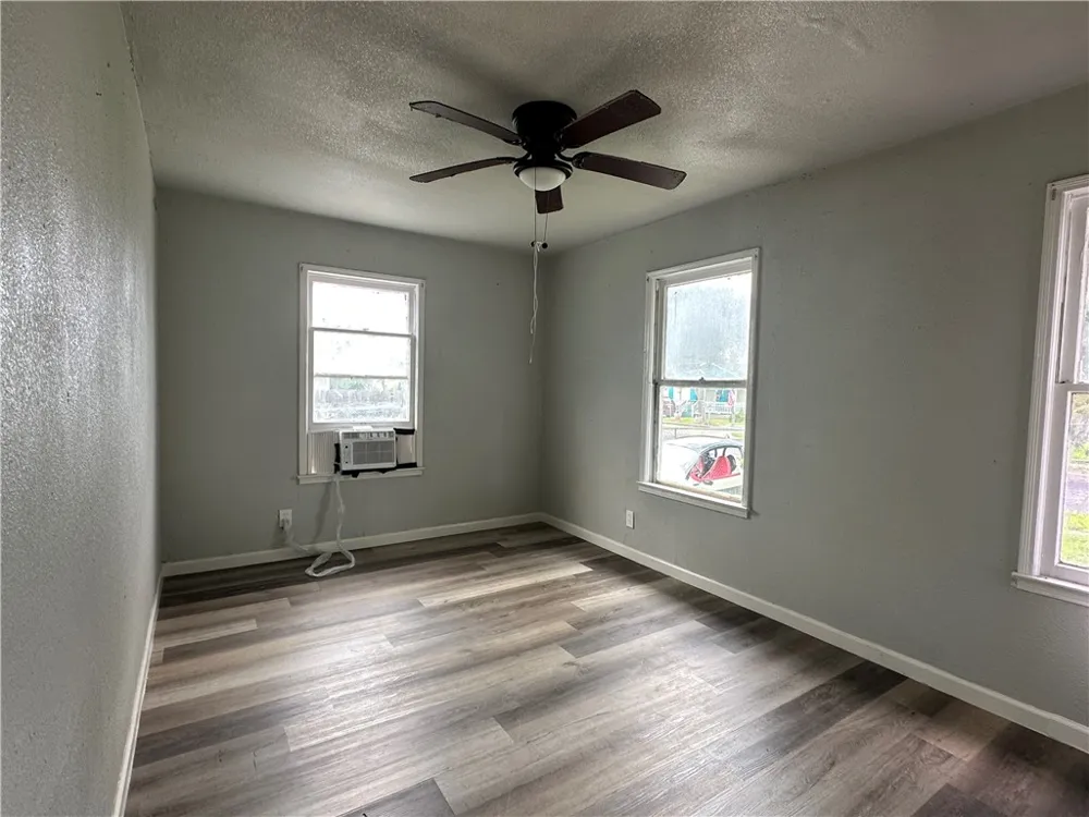 2122 Harvard Street Corpus Christi, TX 78416