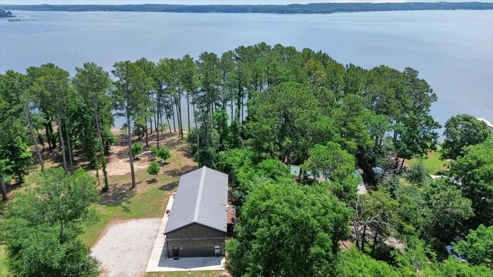 21277 Joe Paul Lane Chandler, TX 75758