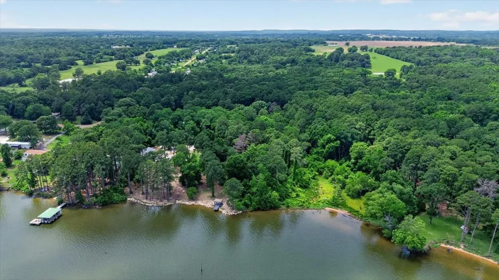 21277 Joe Paul Lane Chandler, TX 75758