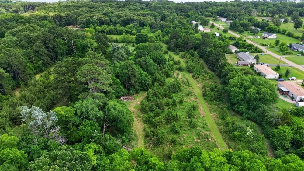 21277 Joe Paul Lane Chandler, TX 75758