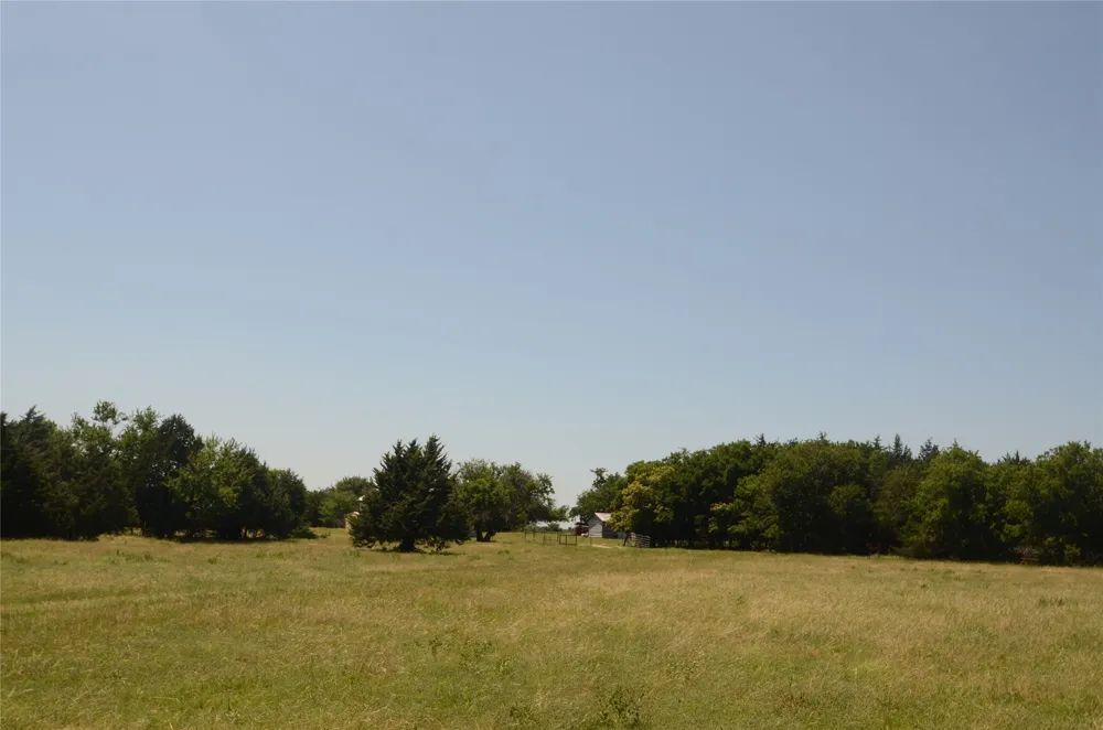 21 W FM 120 Highway Pottsboro, TX 75076