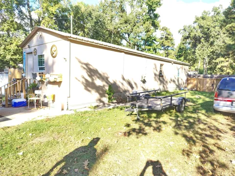 404 Lakeside Loop
