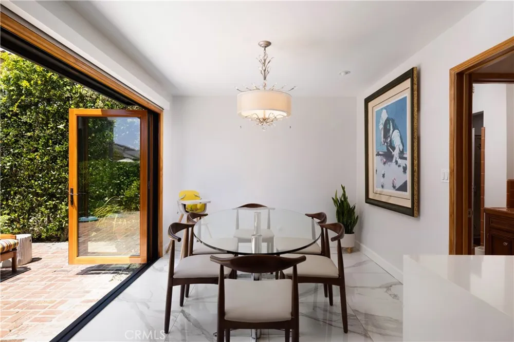 111 Via Ravenna Newport Beach, CA 92663