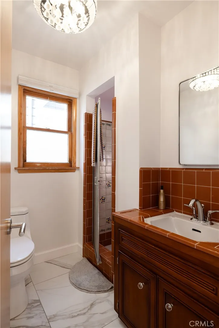 111 Via Ravenna Newport Beach, CA 92663