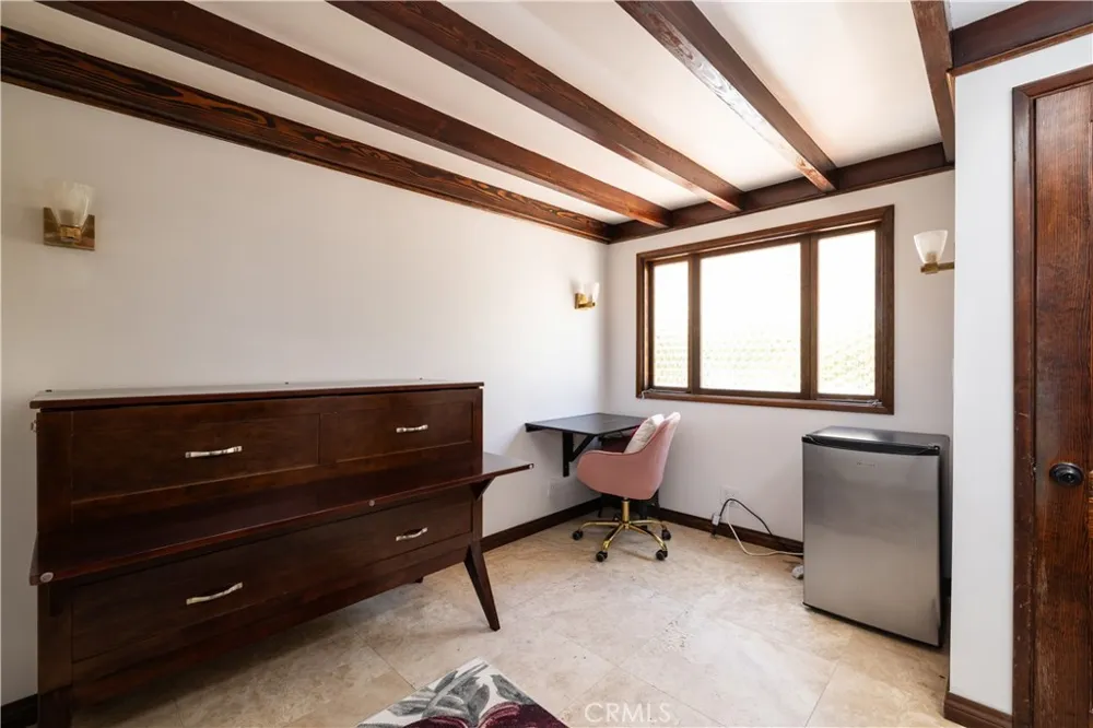 111 Via Ravenna Newport Beach, CA 92663