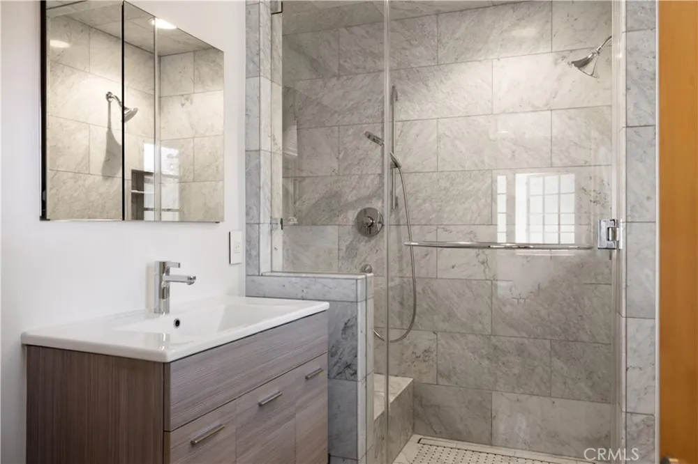 111 Via Ravenna Newport Beach, CA 92663
