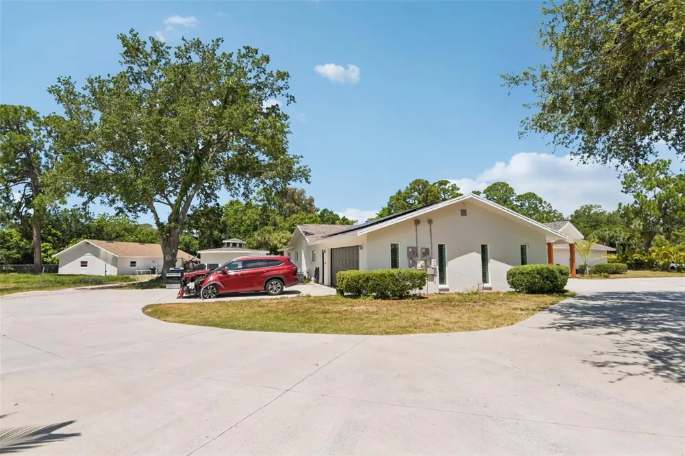 11295 131ST STREET Largo, FL 33774