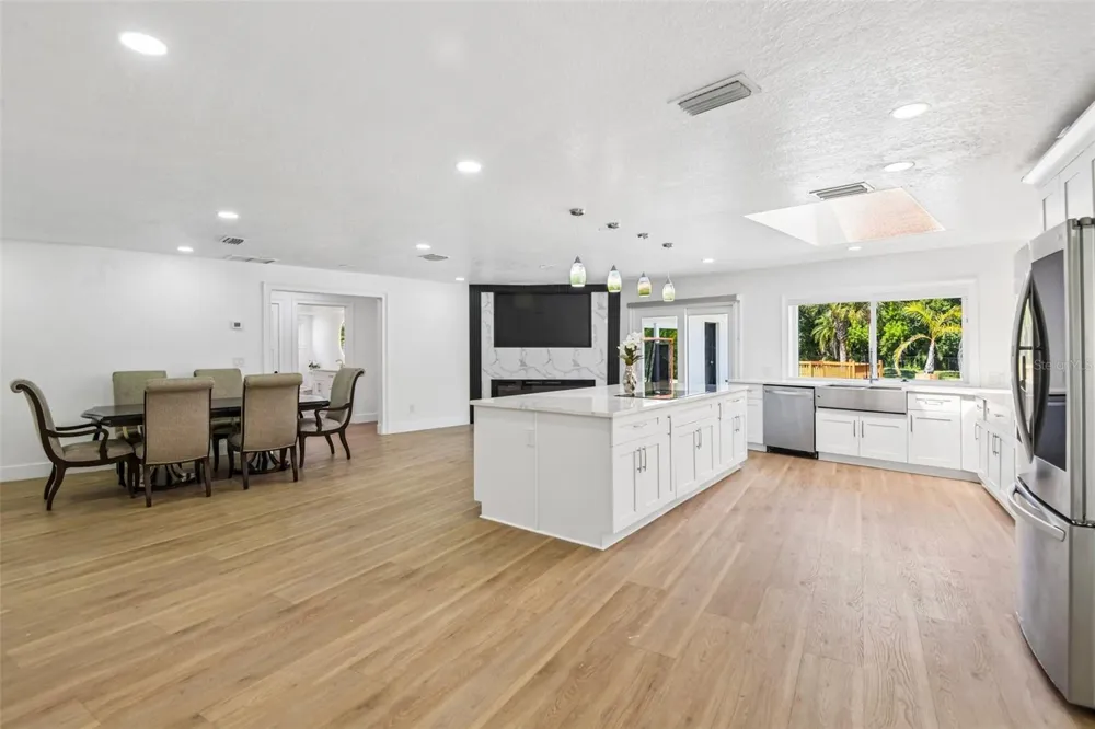 11295 131ST STREET Largo, FL 33774