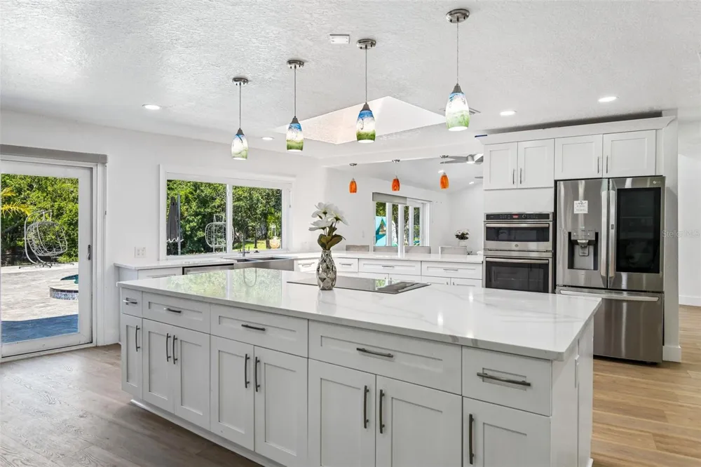 11295 131ST STREET Largo, FL 33774
