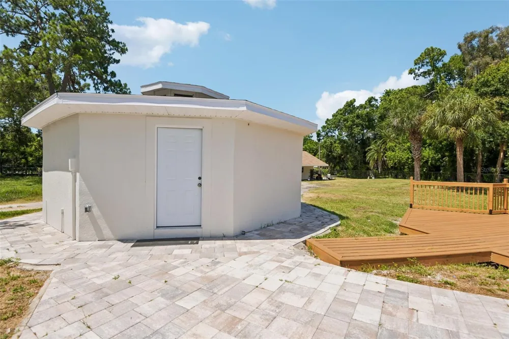 11295 131ST STREET Largo, FL 33774