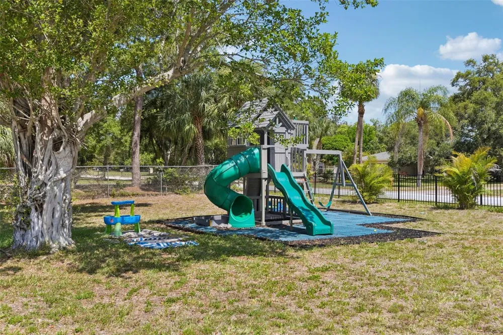 11295 131ST STREET Largo, FL 33774