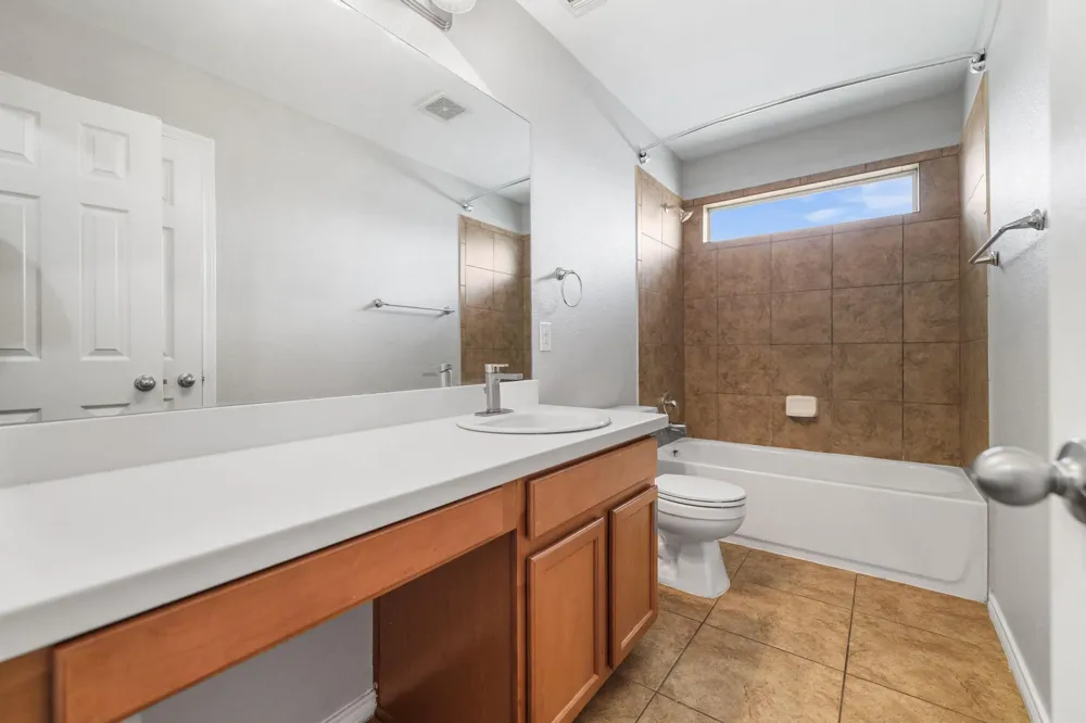 3103 Thunder Gulch San Antonio, TX 78245