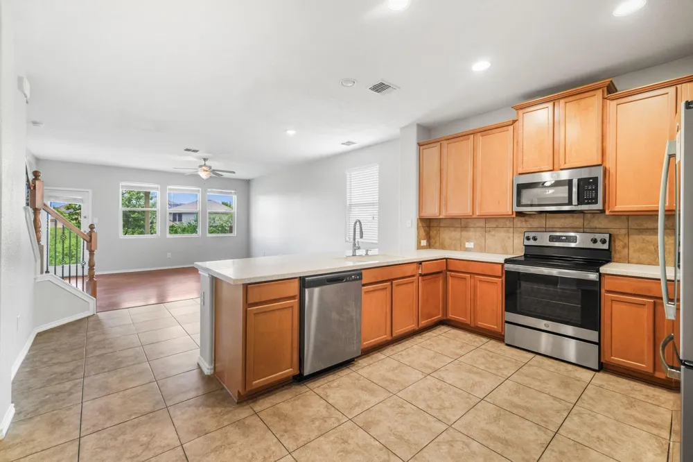3103 Thunder Gulch San Antonio, TX 78245