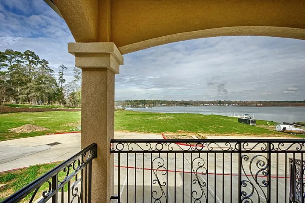 13165 Snow Lane Lane #5 Willis, TX 77318