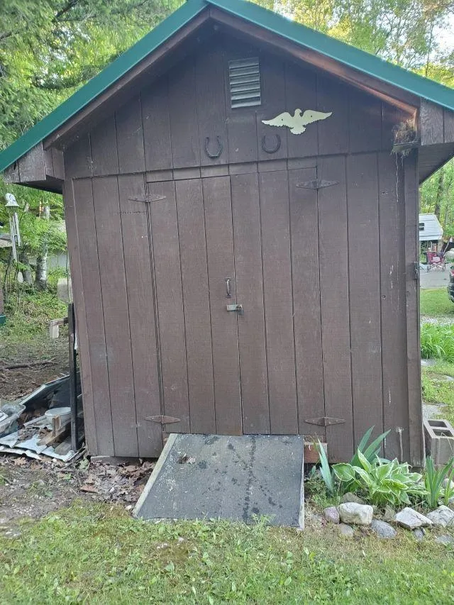 5319 S Lakeview Edwards Township, MI 48661