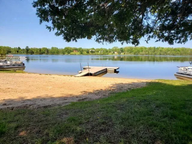 5319 S Lakeview Edwards Township, MI 48661