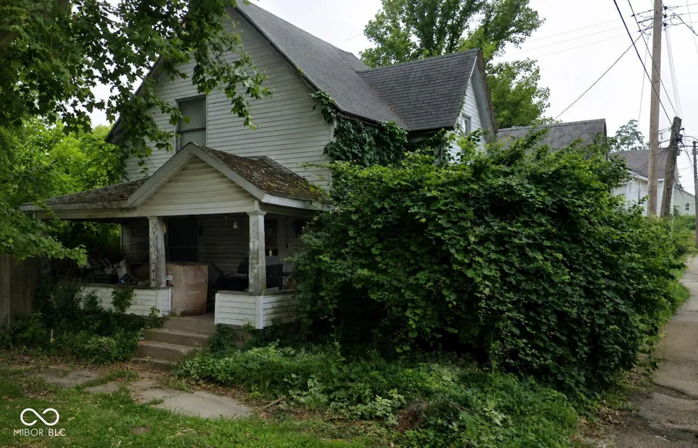 614 S Race Street