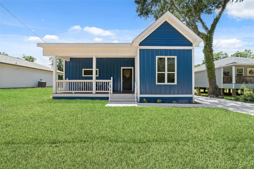 401 W A STREET Eagle Lake, TX 77434