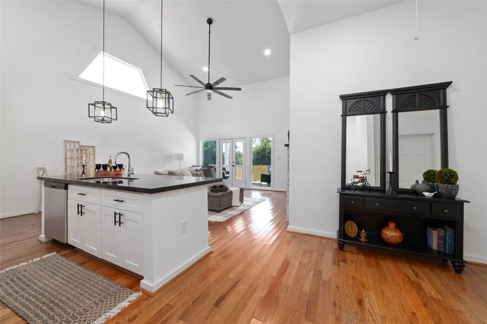 401 W A STREET Eagle Lake, TX 77434