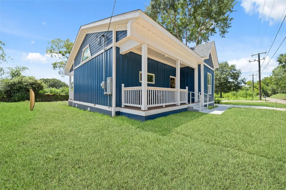 401 W A STREET Eagle Lake, TX 77434