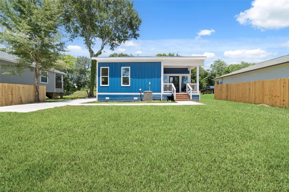 401 W A STREET Eagle Lake, TX 77434