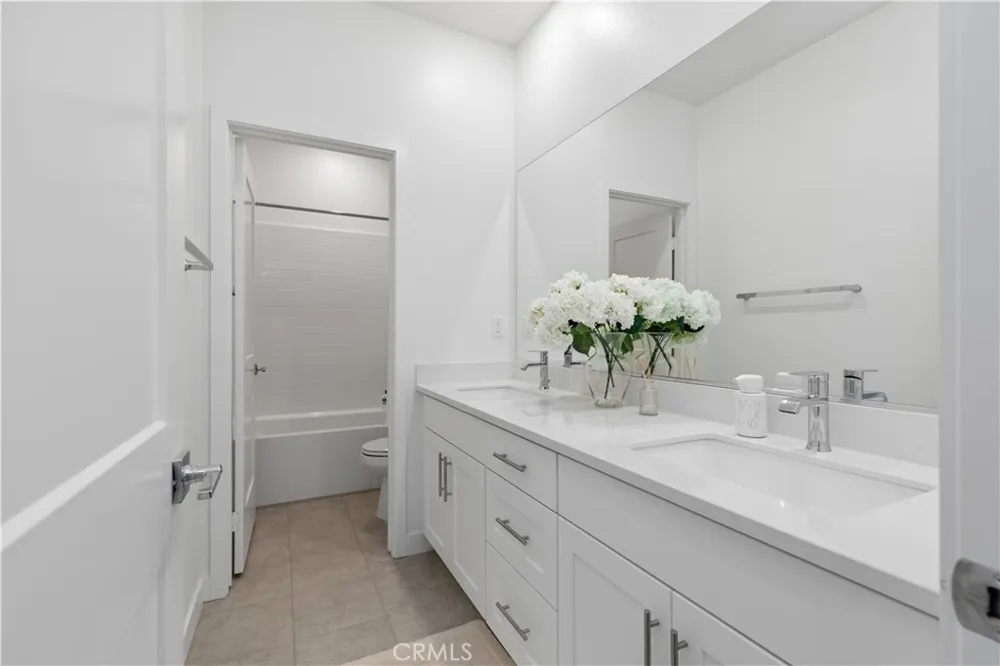 2725 Sierra Bella Drive Corona, CA 92882