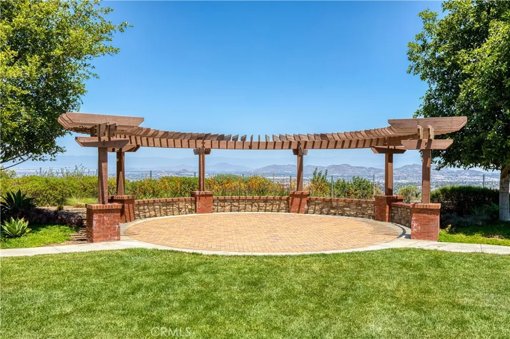 2725 Sierra Bella Drive Corona, CA 92882