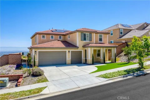 2725 Sierra Bella Drive