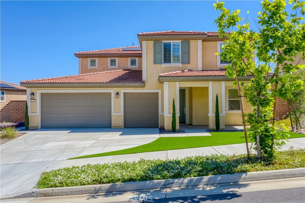 2725 Sierra Bella Drive Corona, CA 92882