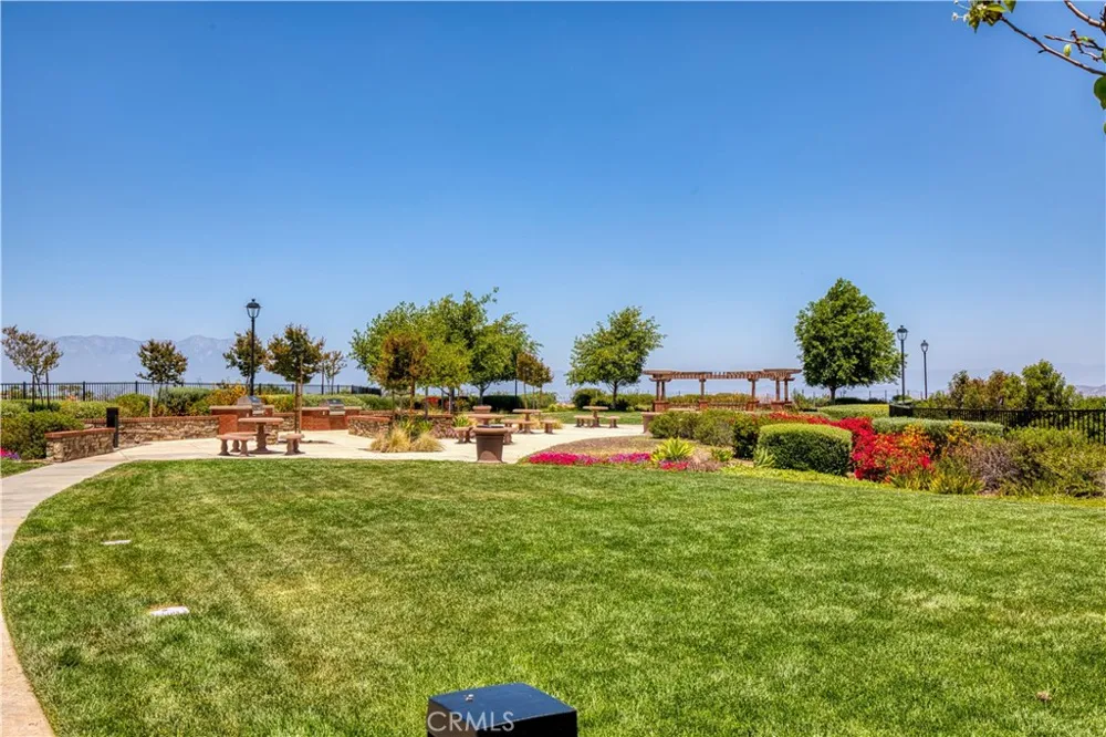 2725 Sierra Bella Drive Corona, CA 92882