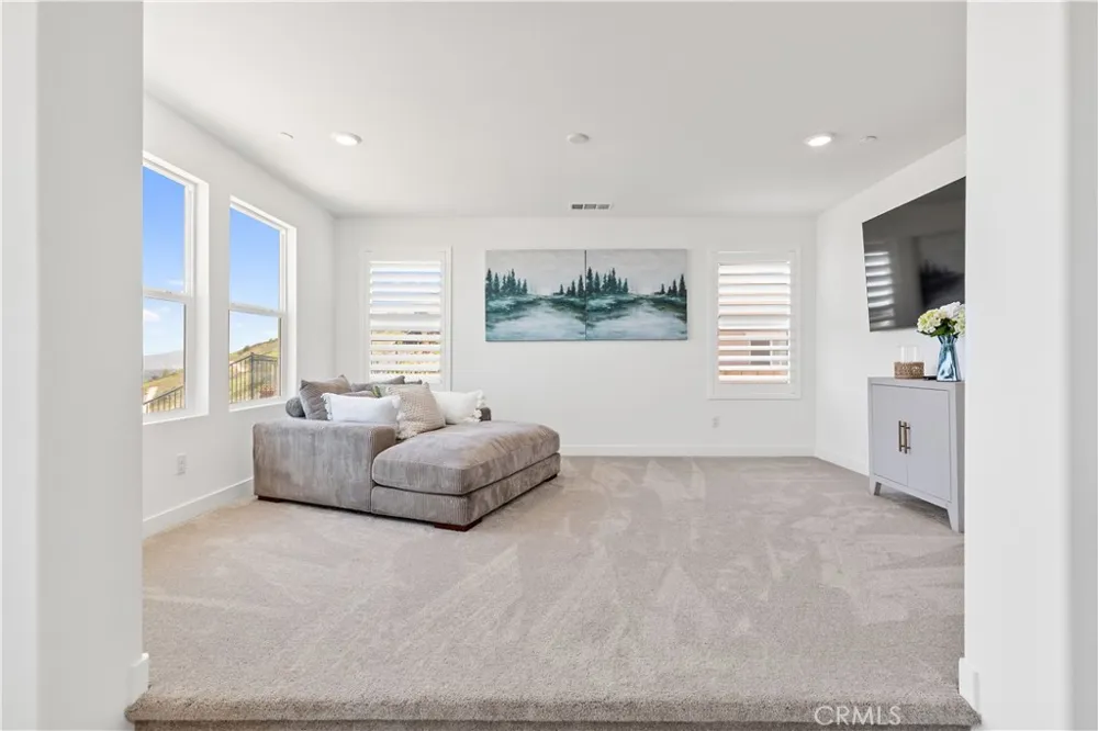 2725 Sierra Bella Drive Corona, CA 92882