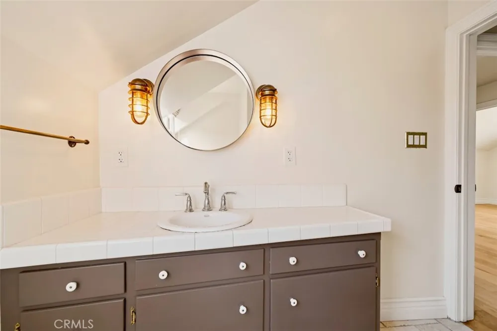 89 Rivo Alto Canal Long Beach, CA 90803