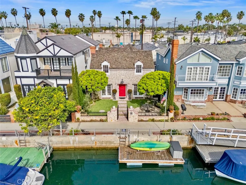 89 Rivo Alto Canal Long Beach, CA 90803