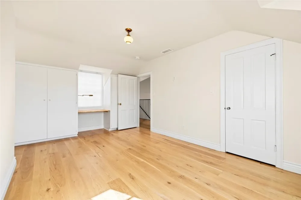 89 Rivo Alto Canal Long Beach, CA 90803