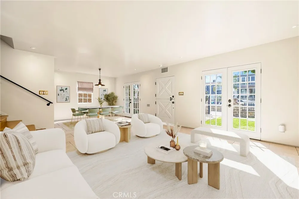 89 Rivo Alto Canal Long Beach, CA 90803