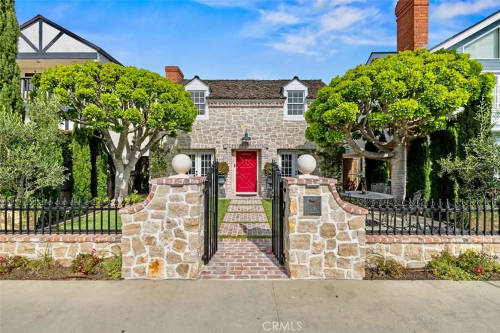 89 Rivo Alto Canal Long Beach, CA 90803